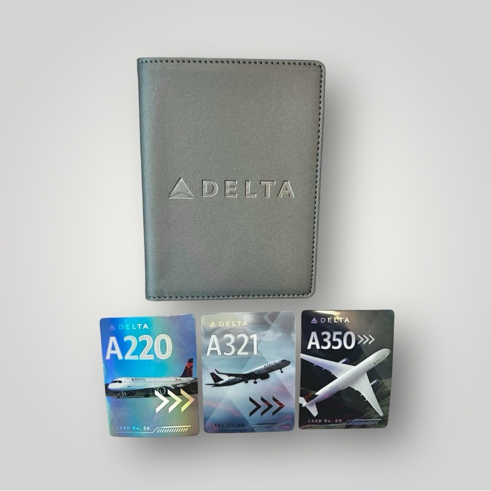 Delta Air Lines Passport Holder Gray Vegan Leather Travel W/ Airbus 3 Cards New